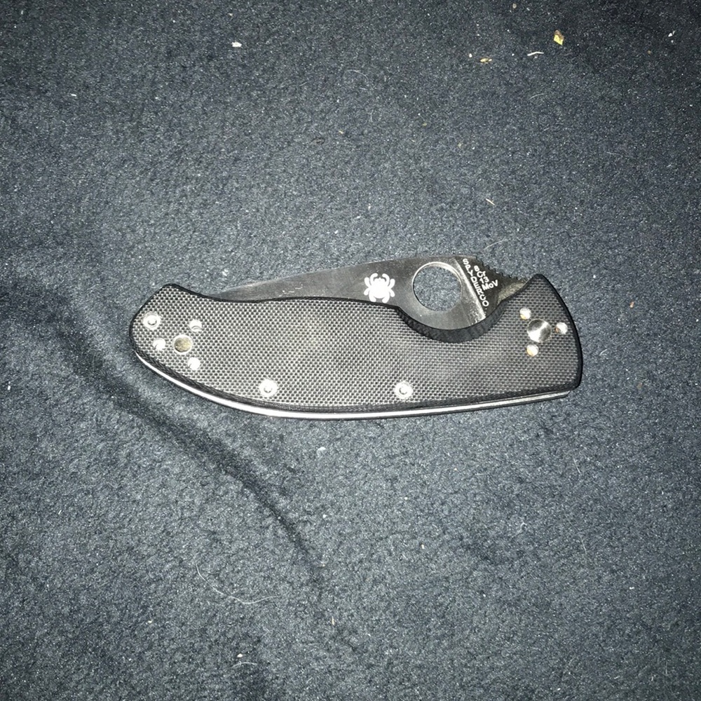 Spyderco folding pocketknife in new condition